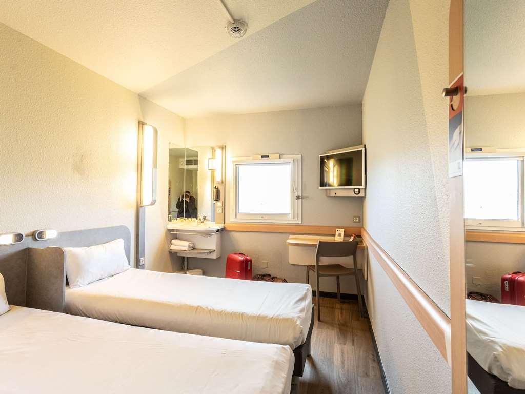 Ibis Budget Bourges Rum bild